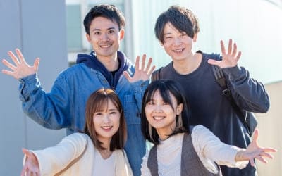 家庭教師の英数国理クラインの講師