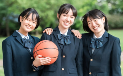 文武両道を叶える女子生徒